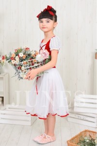 エミリ　シー（Emily C）のサムネイル写真