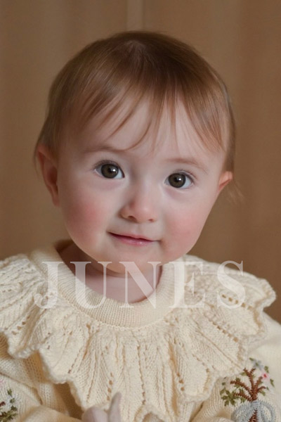 ミラ　ヤスカワ